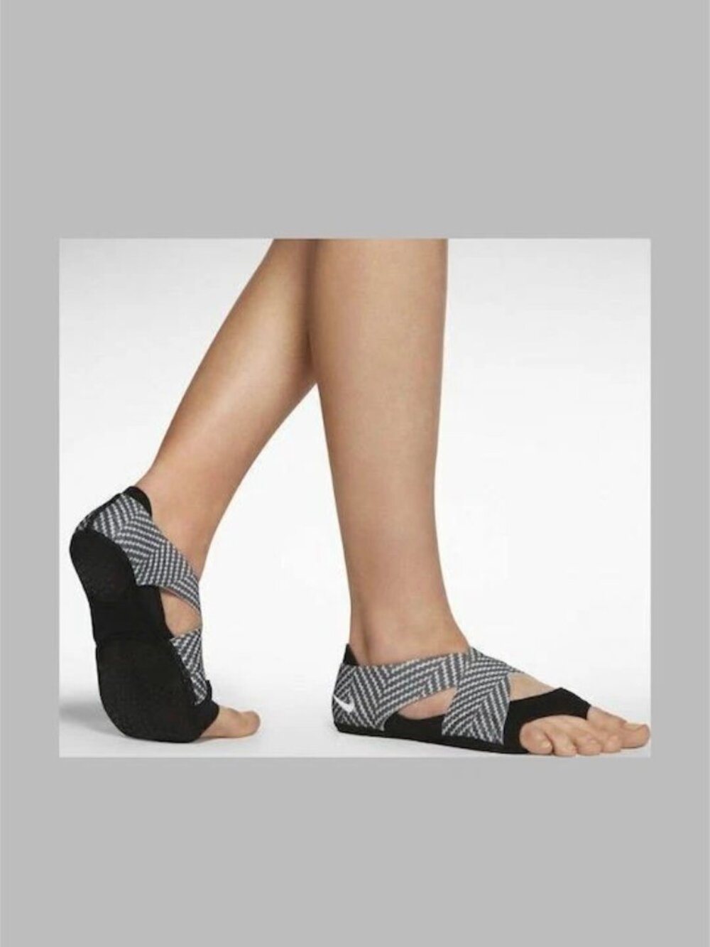 Nike STUDIO WRAP 2 PRT Women's Yoga Dance Footwear Black White Style 641529-001